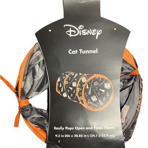DISNEY CAT TUNNEL
